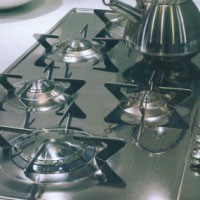 Membersihkan Tungku Kompor