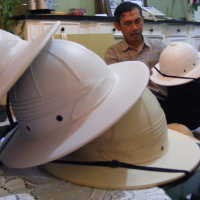 Topi Demang Antik Buatan Masa Kini