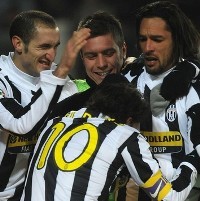 Mourinho Waspadai Potensi Bahaya dari Juve 