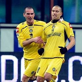 Gol Inler Singkirkan Milan