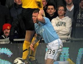 Kepala Bellamy Korban Old Trafford