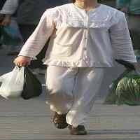 Supermarket di Inggris Larang Pembeli Berpiyama Belanja 