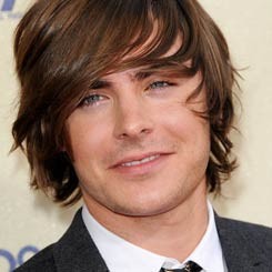 Akhirnya, Zac Efron Akan Beraksi di Film Laga