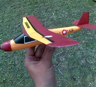 Pesawat Hand Launch Glider