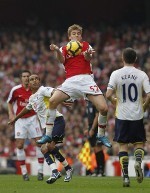 Bendtner Ngebet Terlibat