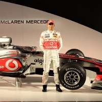 Hamilton: Mobil MP4-25 Beda
