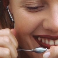 Hands-free Ponsel yang Membawa Petaka