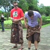 Pengunjung Borobudur Dilarang Pakai Celana Pendek dan Rok Mini