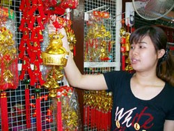 Petak Sembilan Memerah, Tapi Lesu