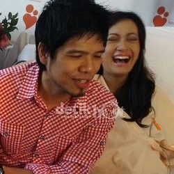 Pergi Manggung, Baim Bawa Sarung Tangan Anak 