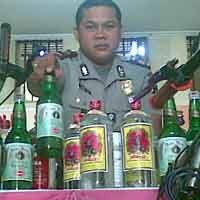 Gerebek Judi Merpati, Polisi Amankan Miras dan Sepeda Angin