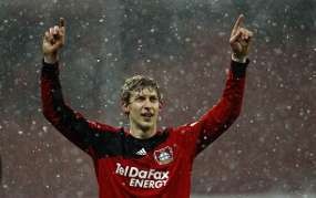 Leverkusen Kembali Geser Bayern 