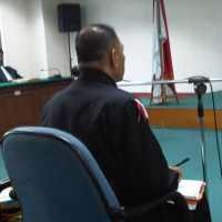 Hengky Samuel Hadapi Vonis dengan Pita Merah Putih