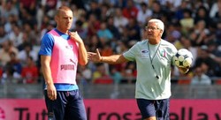 Lippi Pilih 16 Pemain