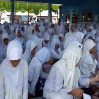 Ribuan Siswa se Probolinggo Gelar Istighosah