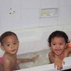 Rezaura Diva Anwari, 2,3 Tahun; Perempuan; f