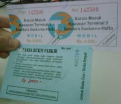 Tarif Parkir Mahal di Bandara Tidak Tunduk pada Pergub