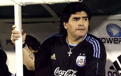 Maradona Telah Panggil 100 Pemain