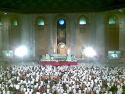 Ribuan Muslim di Jatim Gelar Tahlilan untuk Gus Dur