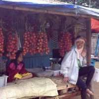 Jongko Terendam, Ai Tetap Cari Rejeki