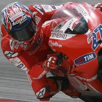 Stoner Senang Bisa Buntuti Rossi