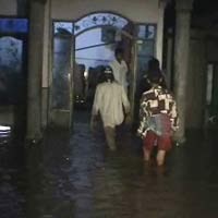 Tanggul Jebol, 5 Desa di Mojokerto Dikepung Banjir