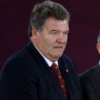 Toshack Sambut Tantangan Capello