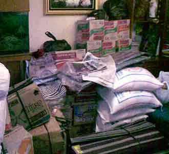 Bantuan Korban Benteng Ambrol Terus Mengalir