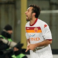 Vucinic Antar Roma Jejak Dua Besar