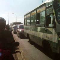 Bus Mogok, Lalu Lintas Kp Rambutan Macet 2 Km