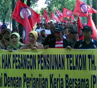 Pensiunan Telkom Tuntut Hak Pensiun