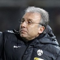 Giliran Zac Dicibir Moggi