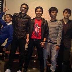 Club Eighties Maju Jalan Tanpa Vincent & Desta