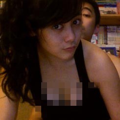 Foto Hot Bintang Virgin 2 Beredar!