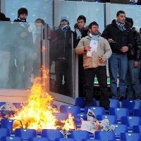Kecewa, Tifosi Serbu Sesi Latihan Lazio