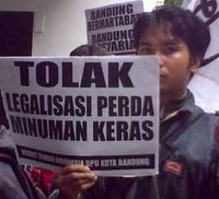 HTI Tolak Perda Miras