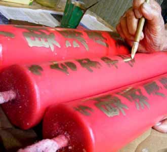 Melihat Produksi Lilian Candles