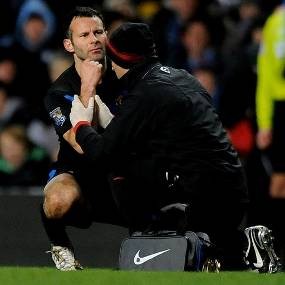 MU Khawatirkan Cedera Giggs 
