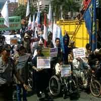 Buruh Anggap Pemerintahan Soekarwo-Gus Ipul Gagal 