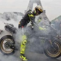 Burnout Motor Mirip Rossi Yuk!