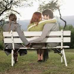 Tanda-Tanda Pria Berselingkuh