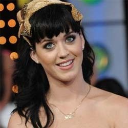 Katy Perry Senang Bertubuh Seksi