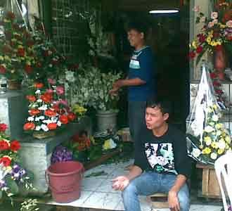 Jelang Imlek Permintaan Bunga Sepi