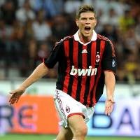 Huntelaar: Kami Siap Hadapi MU