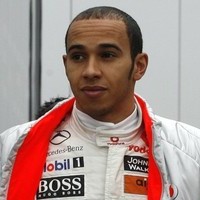 Alguersuari Berjaya, Hamilton Terpuruk
