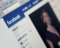 Hina Guru di Facebook, 4 Siswa Dikeluarkan dari Sekolah