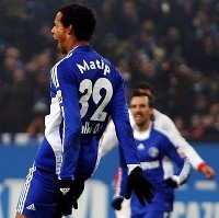 Schalke Perkokoh Posisi