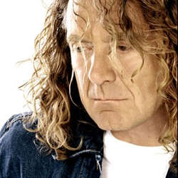 Robert Plant Kembali ke Pentas Demi Kanker