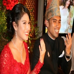 Mei 2010, Dian Sastro Nikah Pakai Adat Yogyakarta