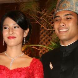 Gosip Dibelikan Rumah Rp 6 M, Dian Sastro Tertawa